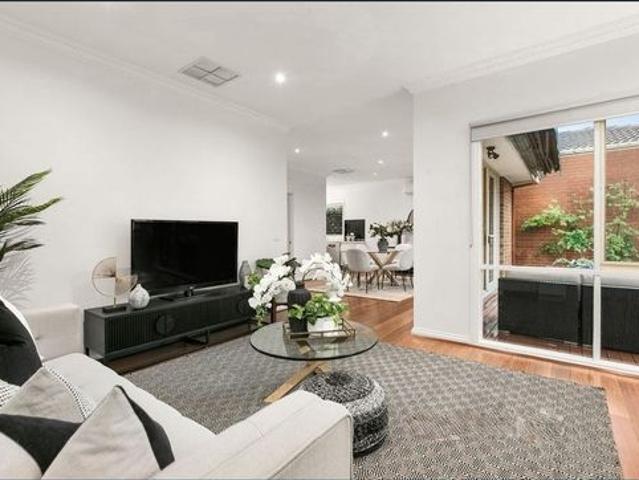 Luxury Single Level Living in the Heart of Balwyn