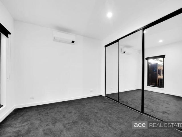 Luxury Single Storey Unit Available!
