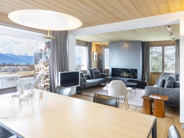 LUXURY SKI APPARTEMENT pour 6 personnes libre du 25 août au 31 octobre