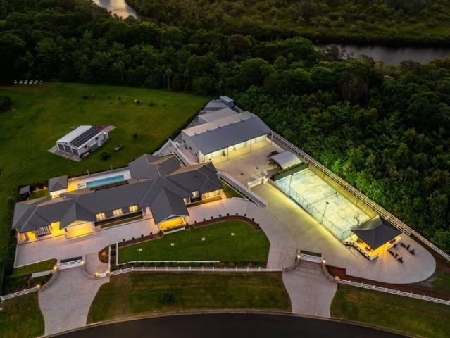 Luxury, Space & Coastal Living The Ultimate Skennars Head Lifestyle Estate