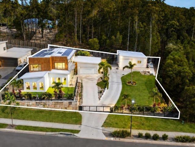 Luxury, Space & Endless Potential on 1,399m²