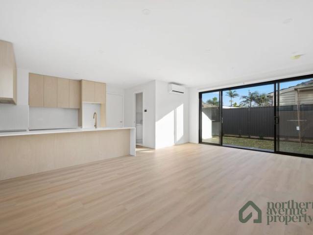 Luxury, Space & Sophisticated Family Living in Heidelberg Heights