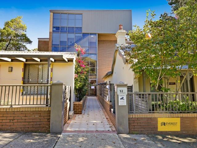 Luxury Split Level Living in the Heart of Homebush West