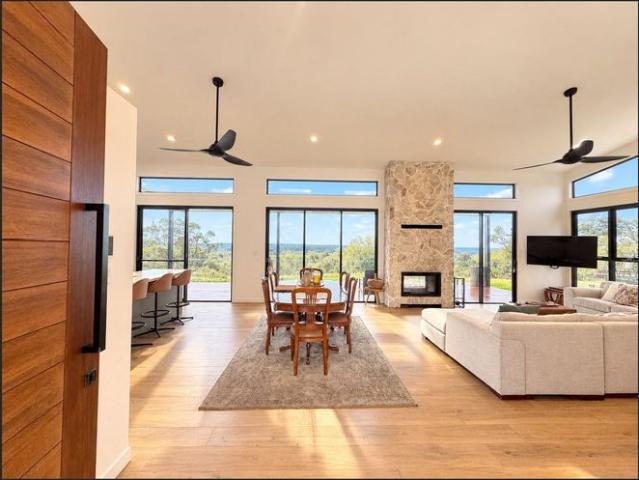 Luxury Springbrook Living with Spectacular Coastal & City Views