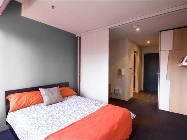 !Luxury Studio Apartment!