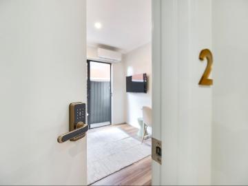 LUXURY STUDIO APARTMENT
