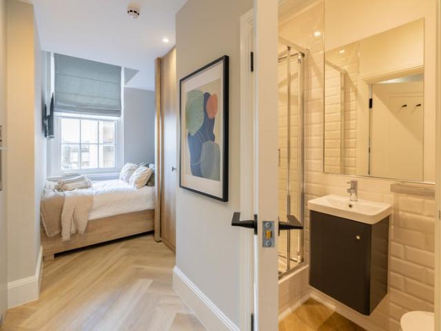 Luxury Studio in Knightsbridge Book a Tour Today