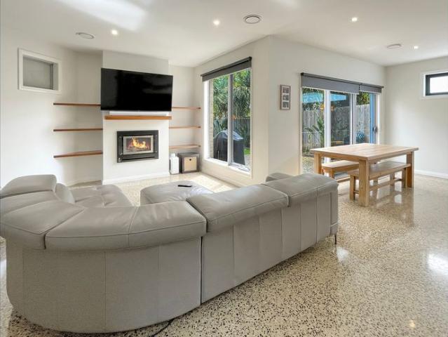 LUXURY STYLE AND CLASS IN SOUGHT AFTER LOCATION