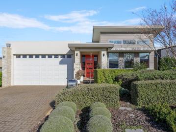 LUXURY, SUSTAINABILITY & SPACE IN PRESTIGIOUS CHITON