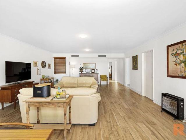 Premium Swan River Lifestyle with Stunning Views