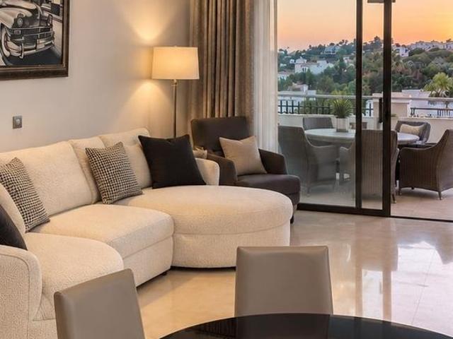 Luxury penthouse for rent in Benahavís, Spain
