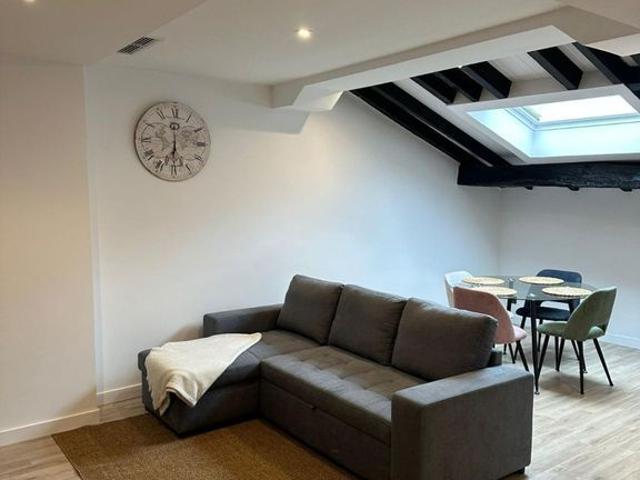 Luxury penthouse for rent in Bilbao, Spain