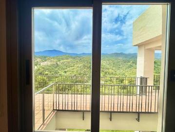Luxury penthouse for rent in Estepona, Andalusia