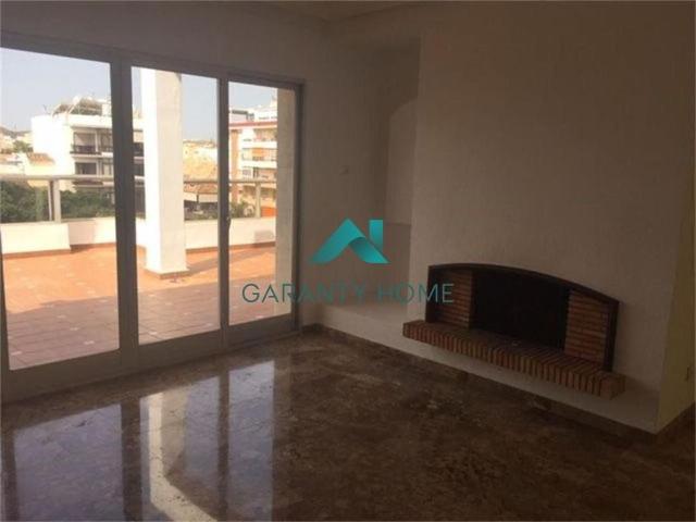 Luxury penthouse for rent in Fuengirola, Andalusia