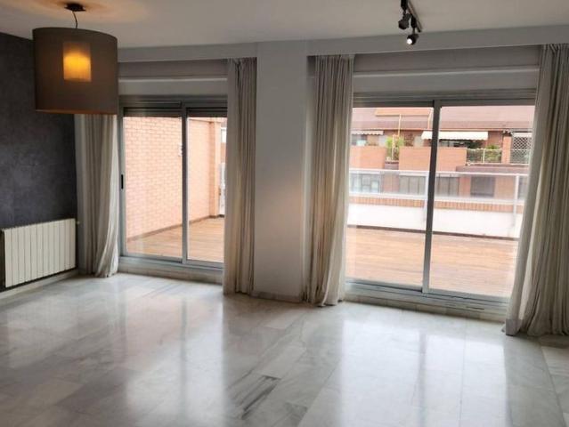 Luxury penthouse for rent in Valencia, Spain