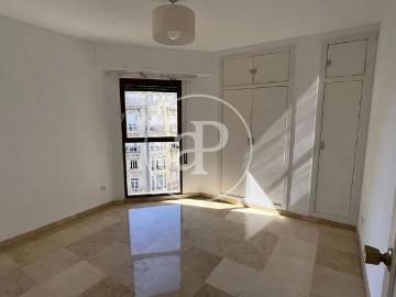 Luxury penthouse for rent in Valencia