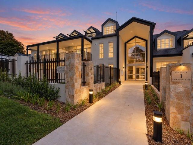 Luxury Penthouse Living in the Heart of Town!