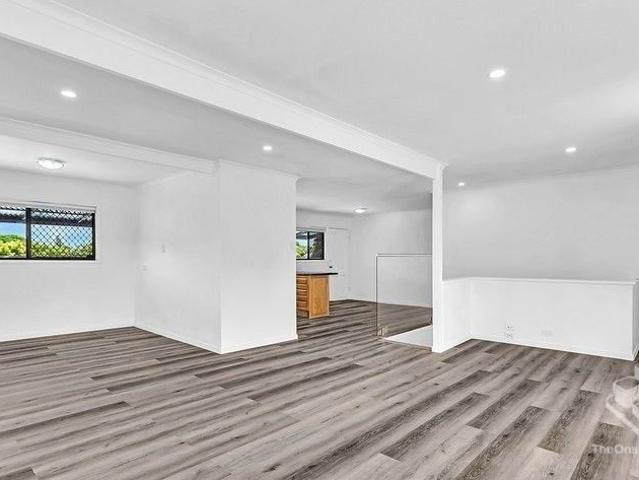 Luxury Renovated Dual Living Family Home with Pool