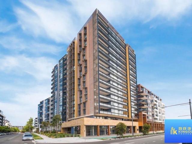 Luxury Renovated East Facing Residence in the Prestigious UNO Development