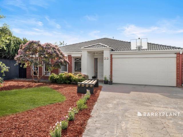 Luxury Renovated Family Living in a Prime Narre Warren South Location