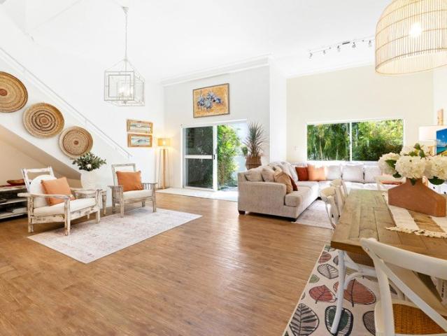Luxury Renovation in Prestigious Oasis Resort!