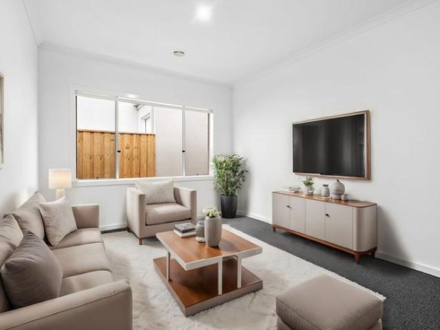 LUXURY RENTAL IN HARRIOTT ESTATE WITH THREE LIVING SPACES