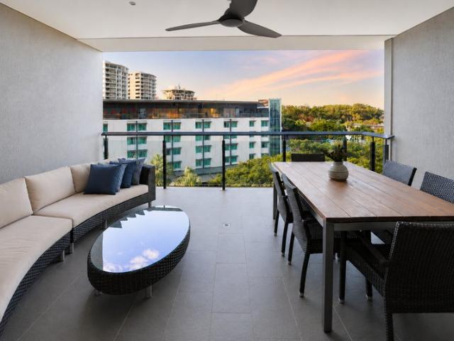 Luxury Residence or High Yield Airbnb Opportunity