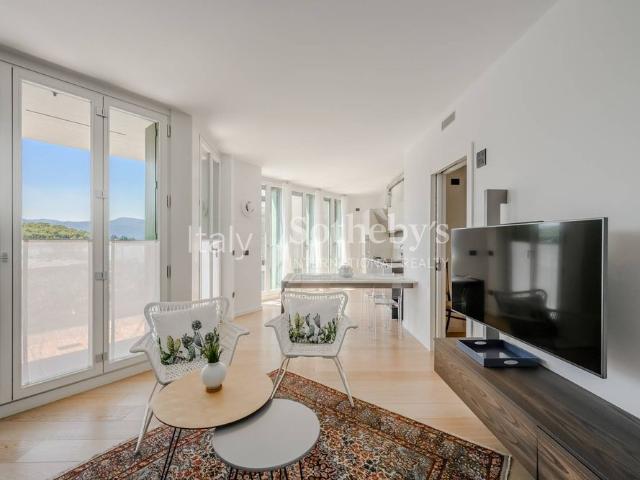 Luxury residence with views over Lake Maggiore