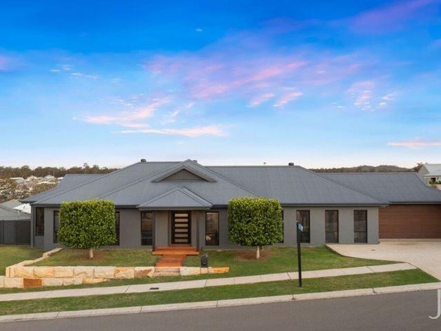 Luxury Resort Style Living with Pool & Shedding on 1,307m² in the Heart of Huntlee