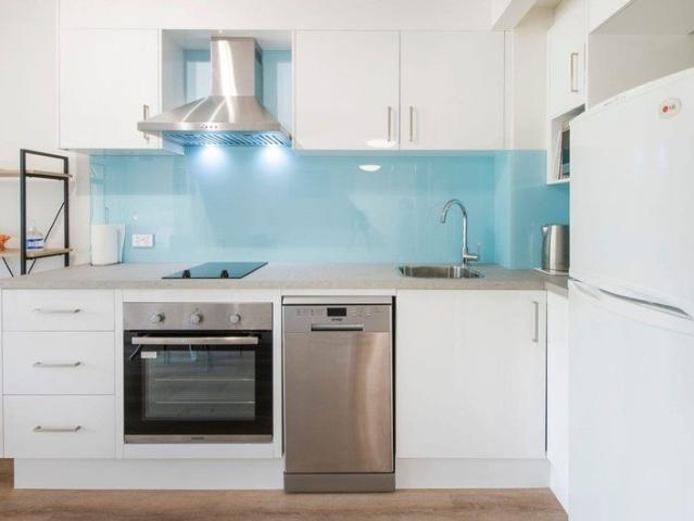Luxury Resort Style Living Fully Furnished Unit in the Heart of Surfers Paradise