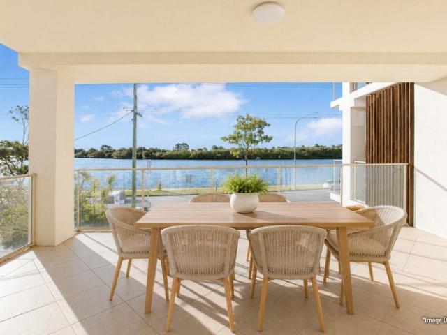 Luxury Riverfront Living in Maroochydore
