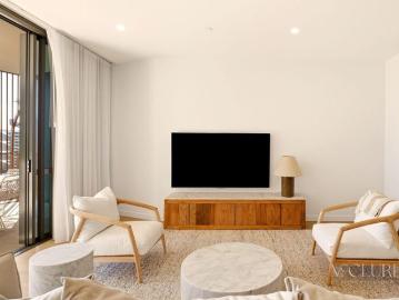 Luxury Riverfront Living with Spectacular Brisbane River & City Views