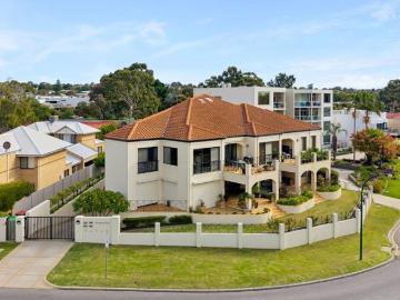 Luxury Riverside Living with Uninterrupted River & City Views