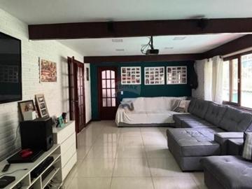 Luxury Rio Home: Spacious, Secure, Pet Friendly Oasis