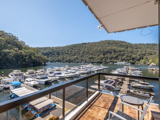 Luxury Waterfront Lifestyle Fully Furnished Penthouse Living