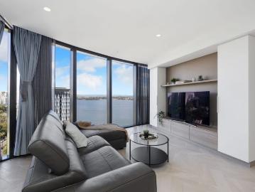 Luxury Waterfront Living at Barrack Square – 3Bed 3Bath 2Car in Prime Perth Location!