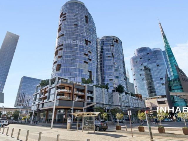 Luxury Waterfront Living at Elizabeth Quay