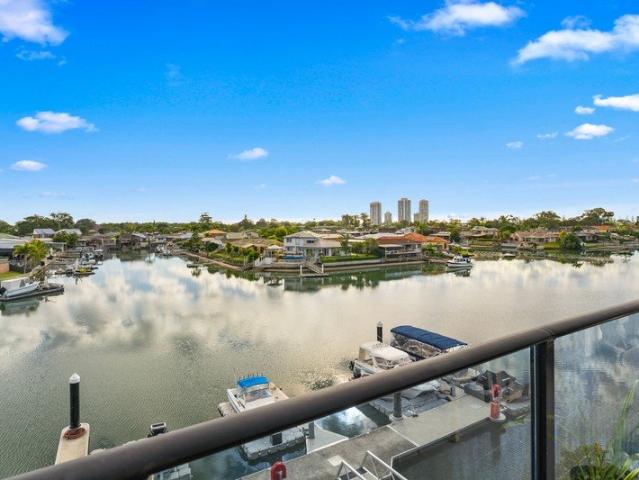 Luxury Waterfront Living at WaterPoint