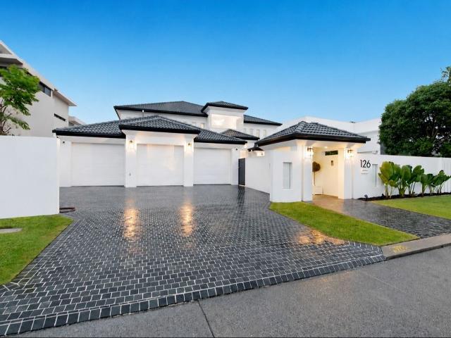 Luxury Waterfront Living in Prestigious Benowa
