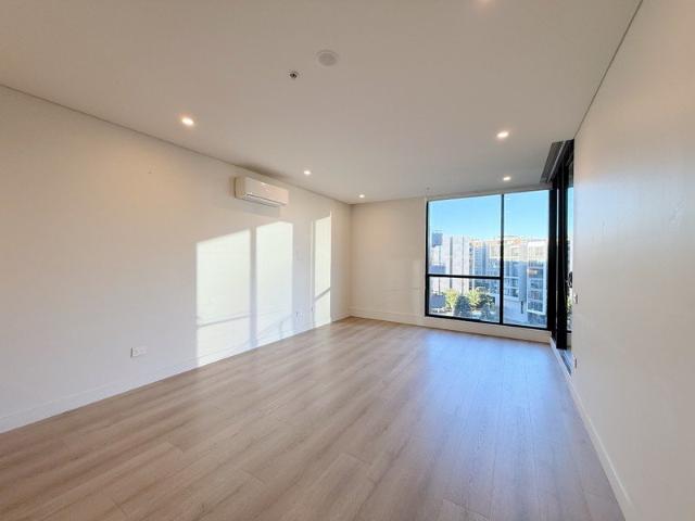 Luxury waterfront living in Wentworth Point & Timberfloor throughout