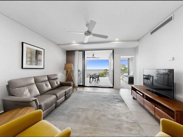 Luxury Waterfront Living with Panoramic Water Views