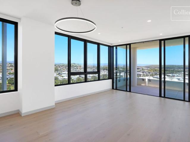 Luxury Waterfront Living with Panoramic Views