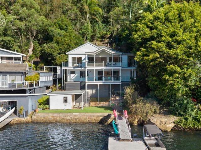 Luxury Waterfront Living with Private Pontoon & Flexible Lifestyle Opportunity