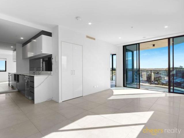 Luxury Waterfront Living with Resort Style Facilities in Waterpoint Residences