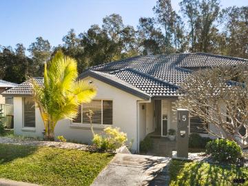 Luxury Waterfront Reserve Home on 11.6 Hectares