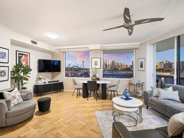 Luxury waterside living with world class views
