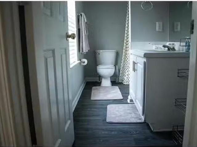 Luxury Townhome.5min from Airport. Best Price! id. 7234