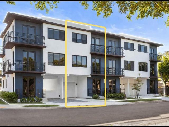 Luxury Townhouse for rent in Miami, Florida