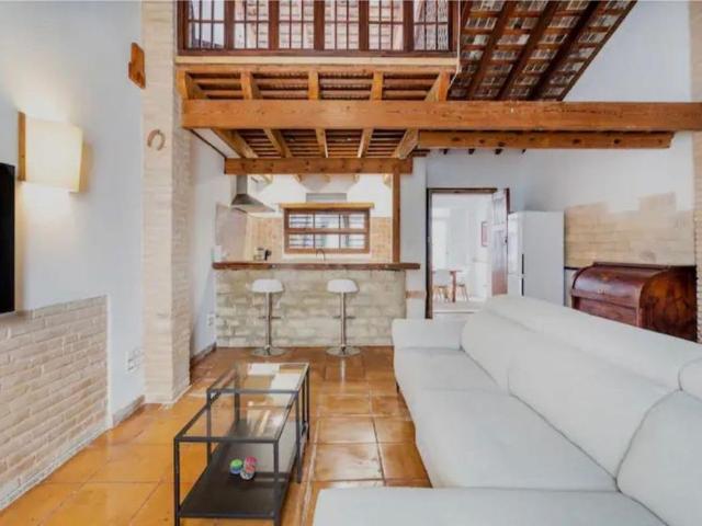 Luxury Townhouse for rent in Valencia, Spain