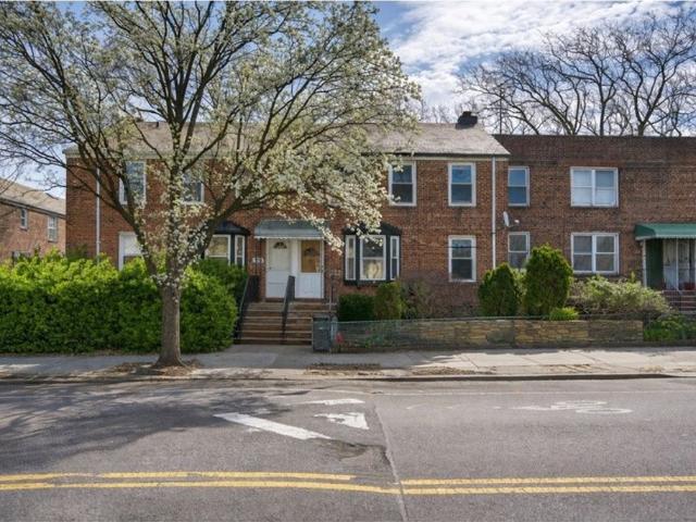 Luxury Townhouse for sale in Queensbridge Houses, United States